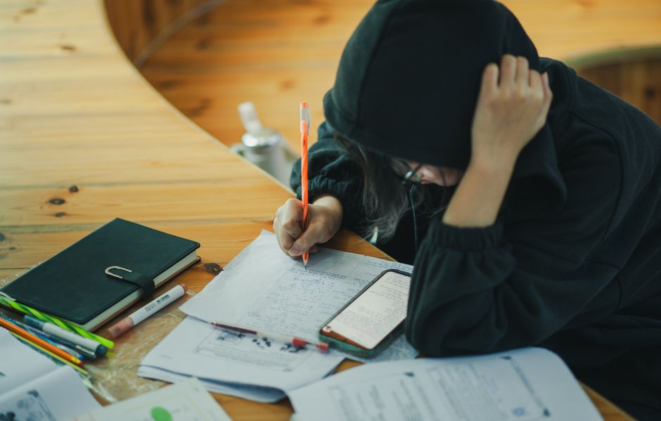 婴儿车里的教育学